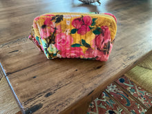 Cosmetic bag